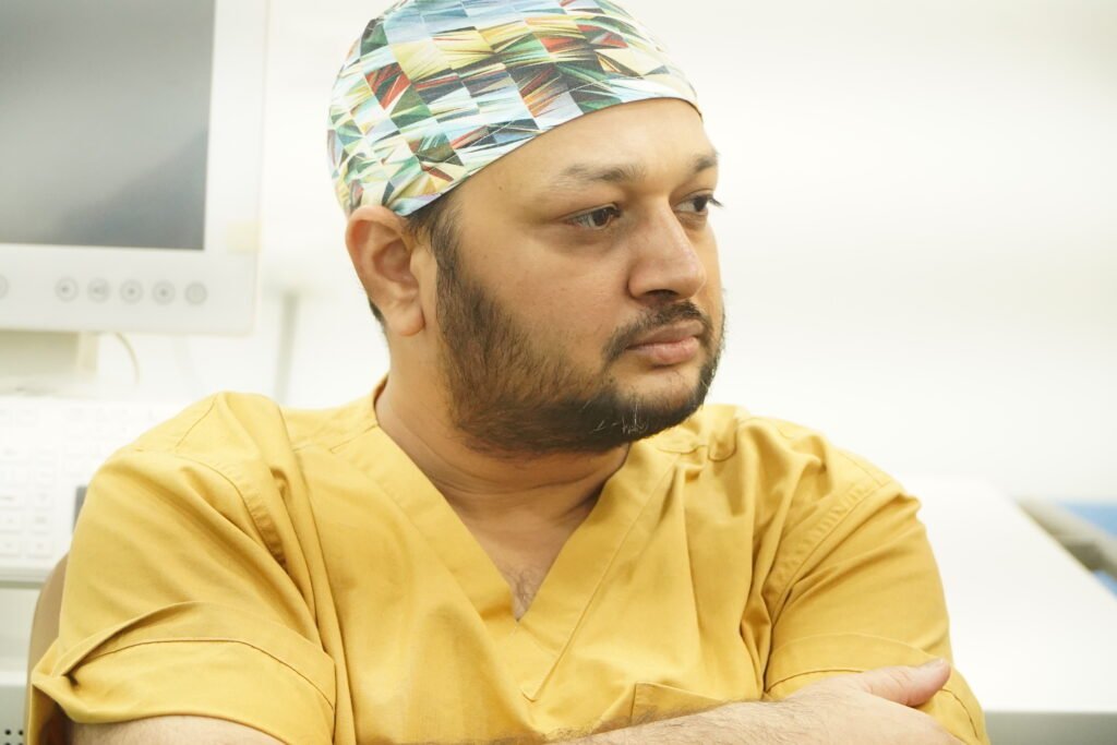 DRJignesh Gala Crystal Clear Eye Clinic Best Eye Clinic in Andheri Mumbai DRJignesh Gala
